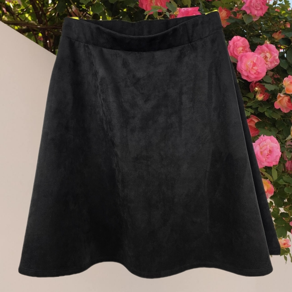 AGNES & DORA Faux Suede Midi Skirt